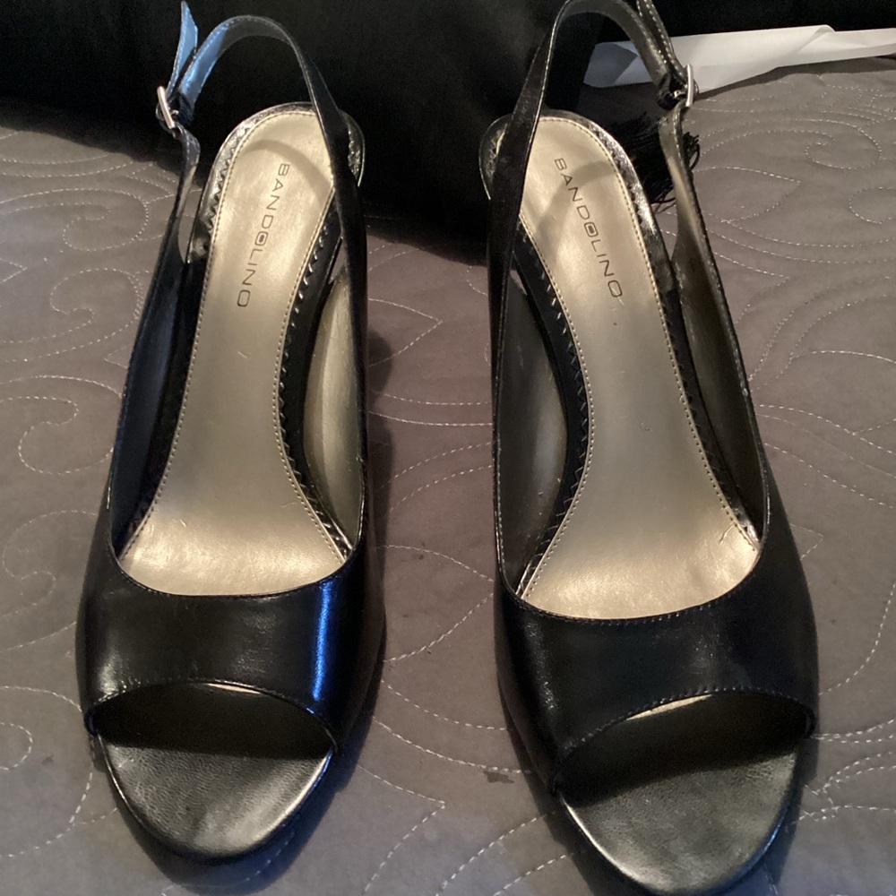 Bandolino ladies black patent leather slingback with peep toe, NWOT, Reduced